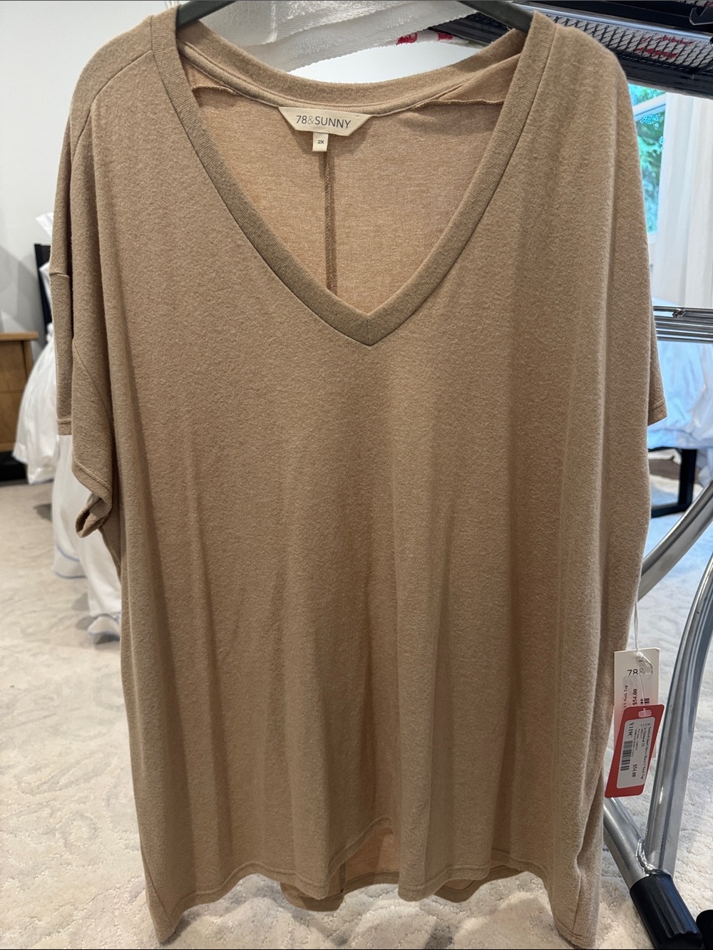78&Sunny Women's V-Neck Short Sleeve Tee in Taupe